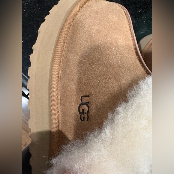 Womens Disquette UGG NEW - Picture 3 of 4